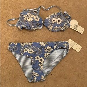 2 piece floral bikini never worn
